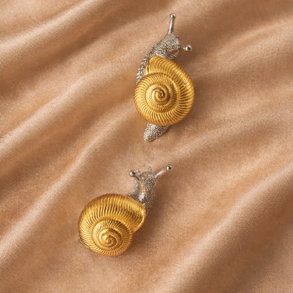 Snail Petite Gold Silver Earrings - Picture 3 of 9